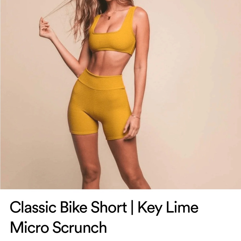 Montce Classic Bike Short | Key Lime Micro Scrunch XS